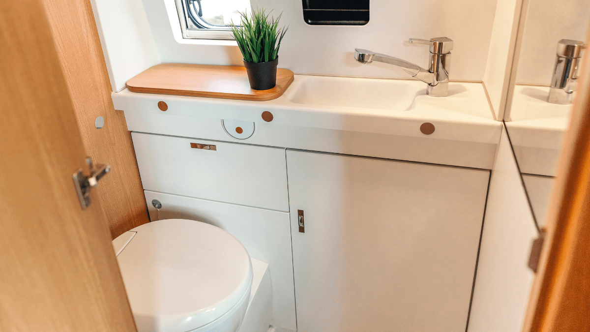 Odor- Free RV Toilet - Composting Toilet